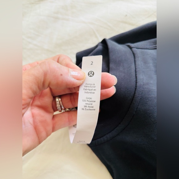 Charcoal Women's Super Soft Lululemon Sweatshirt. - Picture 12 of 12